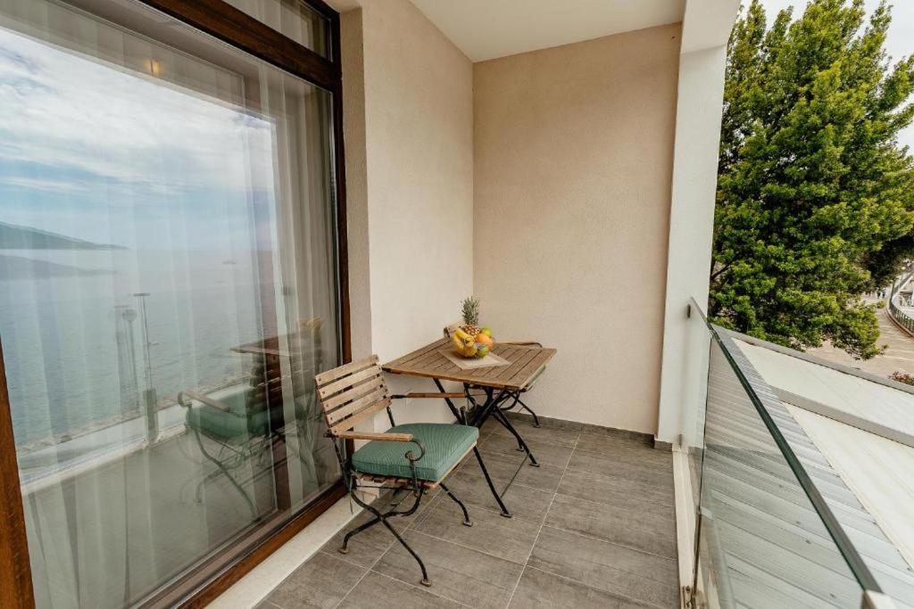 Apartments Joy Херцег-Нови Экстерьер фото