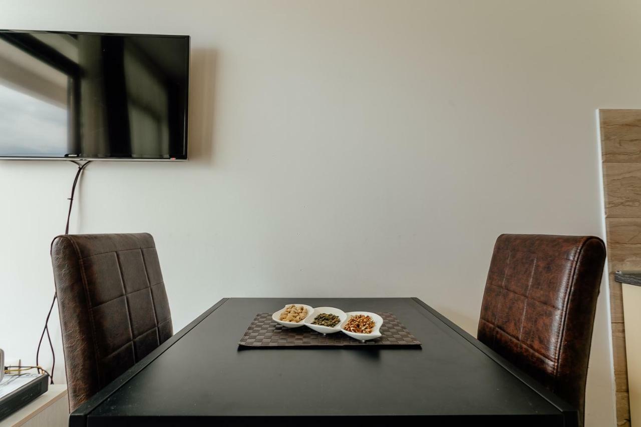 Apartments Joy Херцег-Нови Экстерьер фото