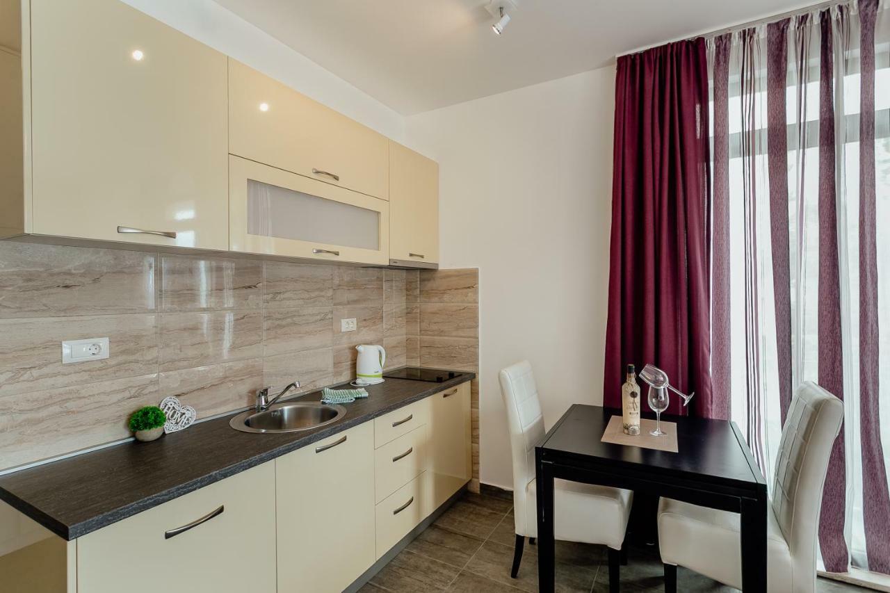 Apartments Joy Херцег-Нови Экстерьер фото