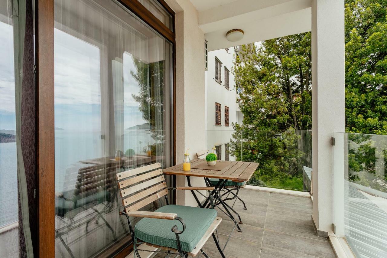 Apartments Joy Херцег-Нови Экстерьер фото